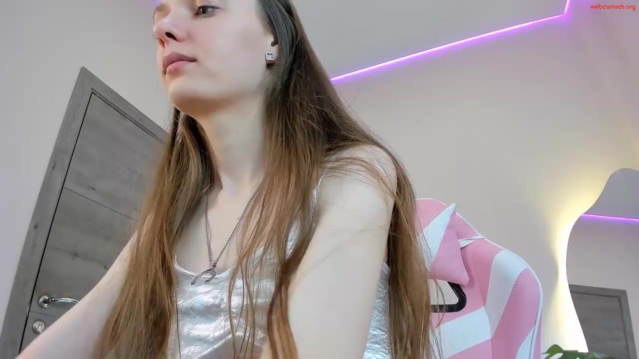 bb_lourels - Private  Video selffuck brownhair kawaii