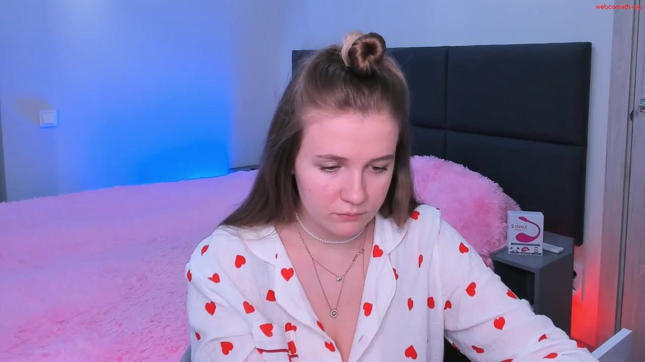 sweetmilkis - Private  Video facesitting nerd naughty