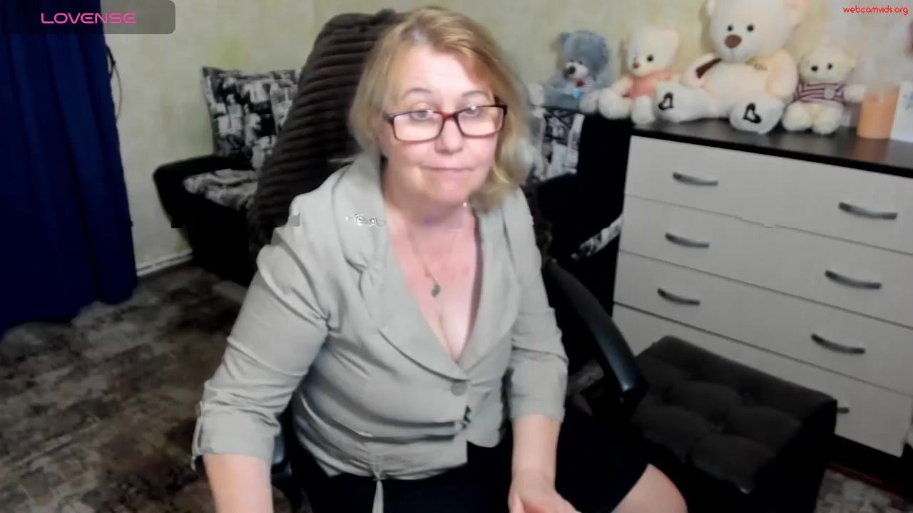 fraumartha - Private  Video fetish suit faketits
