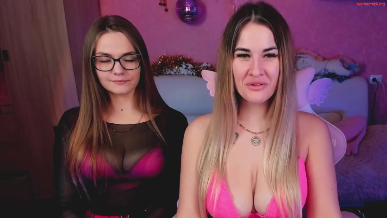ivannatompsonn - Private  Video cuminpvt slender smoking