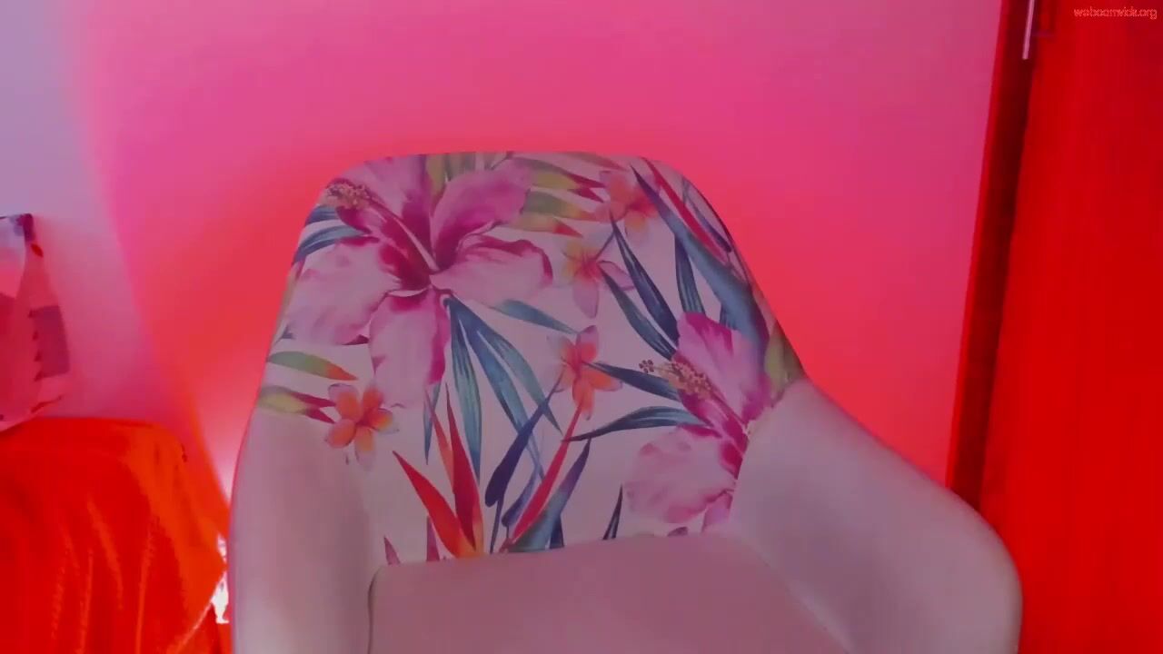vicky_legal - Private  Video fuckmachine heels clamps