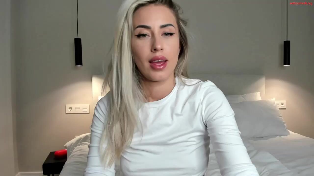 laurakozlov - Private  Video sloppy feets model