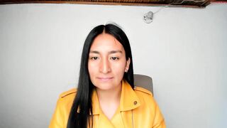 emiily23 - Private  Video deep squirting kiss