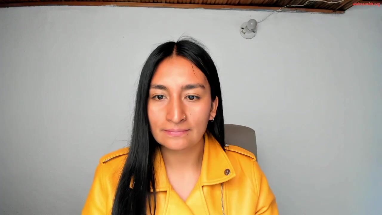 emiily23 - Private  Video deep squirting kiss