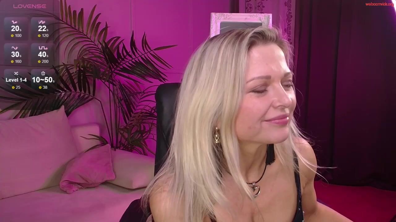 gloria_lovely - Private  Video hot moment leather skinny