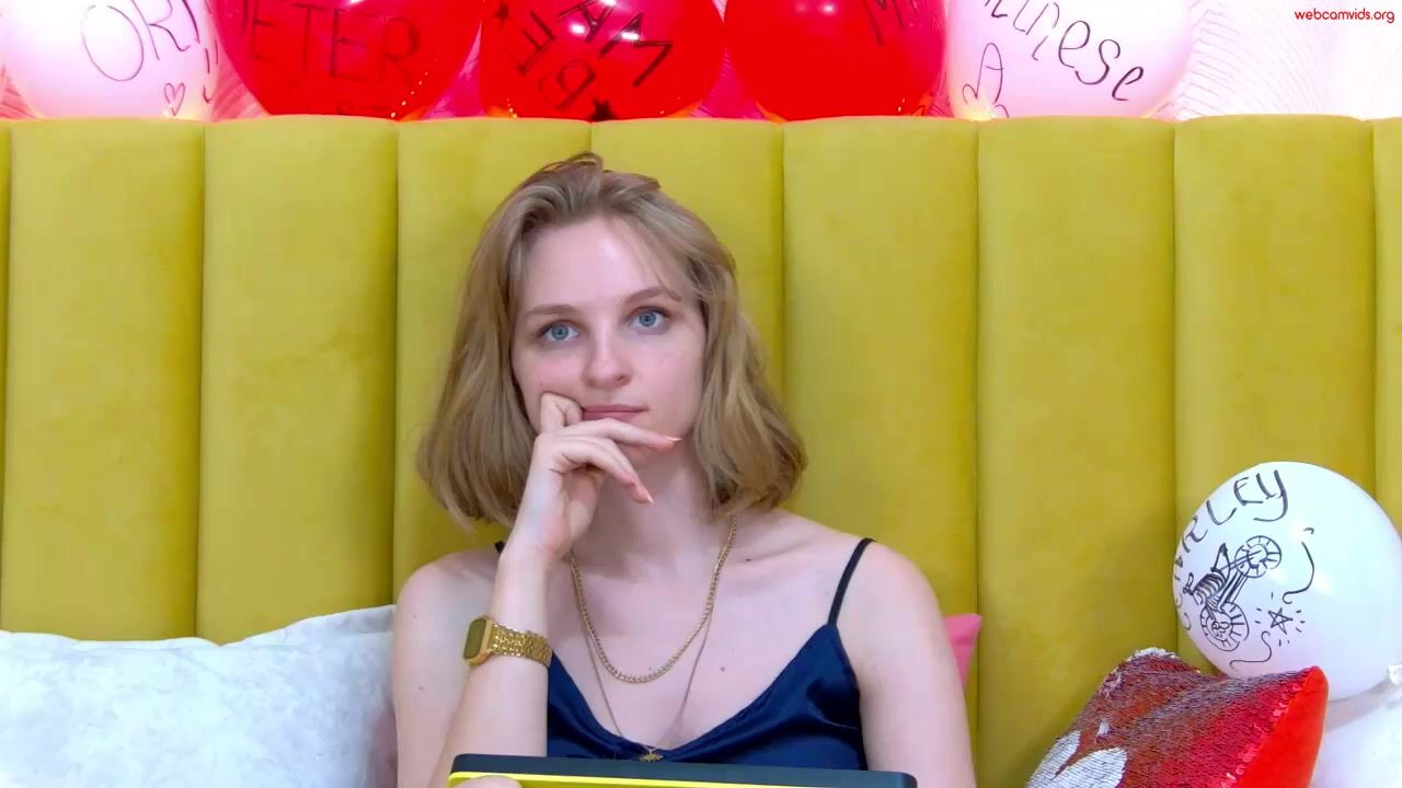 nicolenelsons - Private  Video smoking leather socks