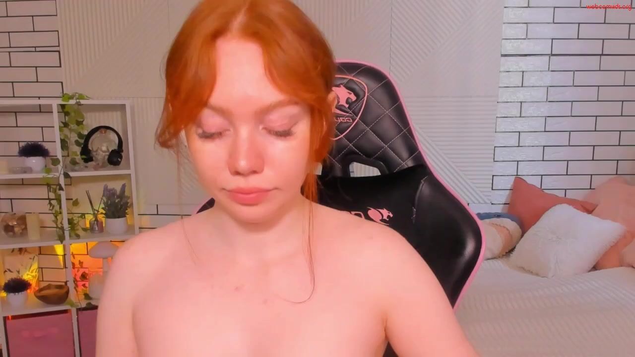 honeyautumn - Private  Video bignaturalboobs webcam twerk