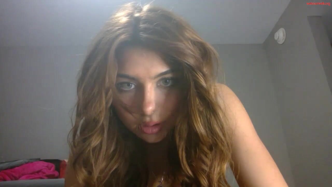 saraellison - Private  Video brownhair shirt cut