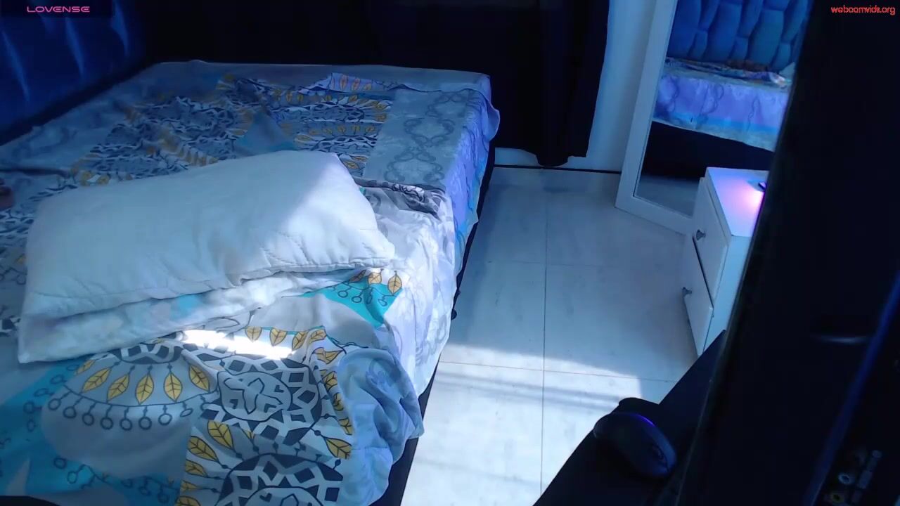 lil_hana - Private  Video spit free solo