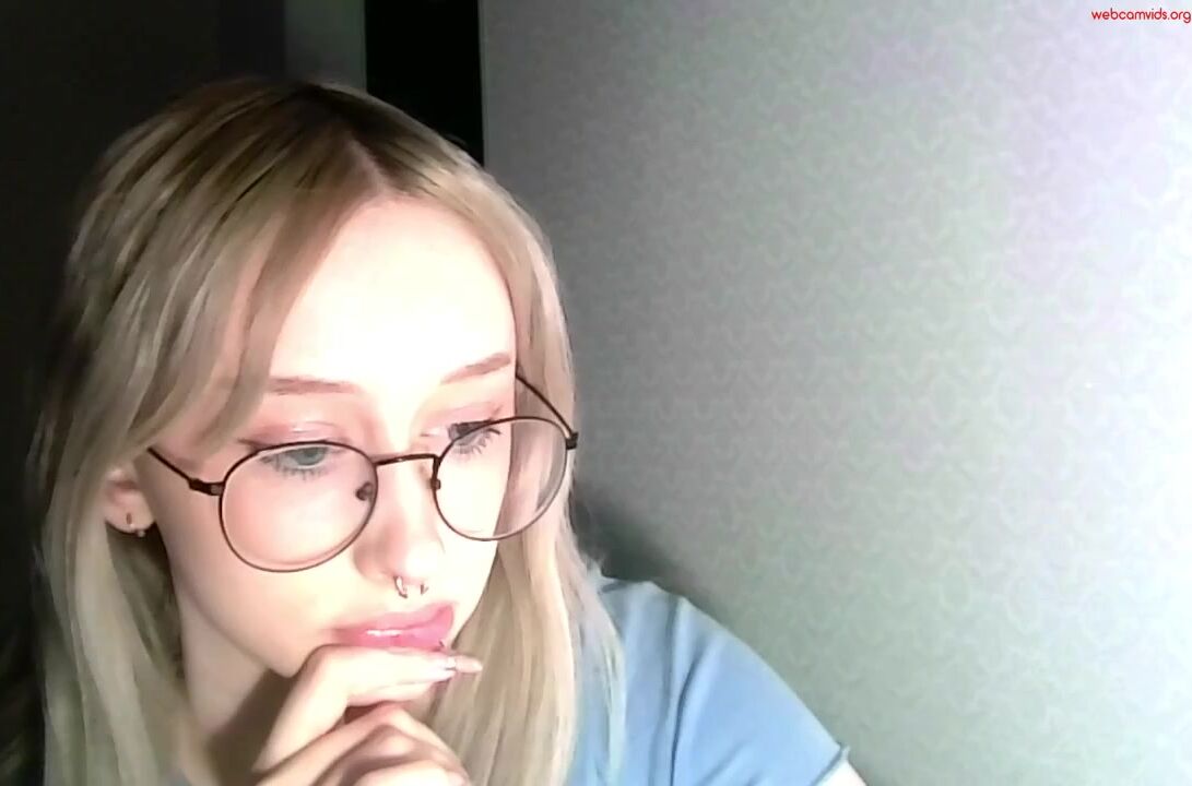 mayvi_cold - Private  Video showershow manyVids lovensecontrol