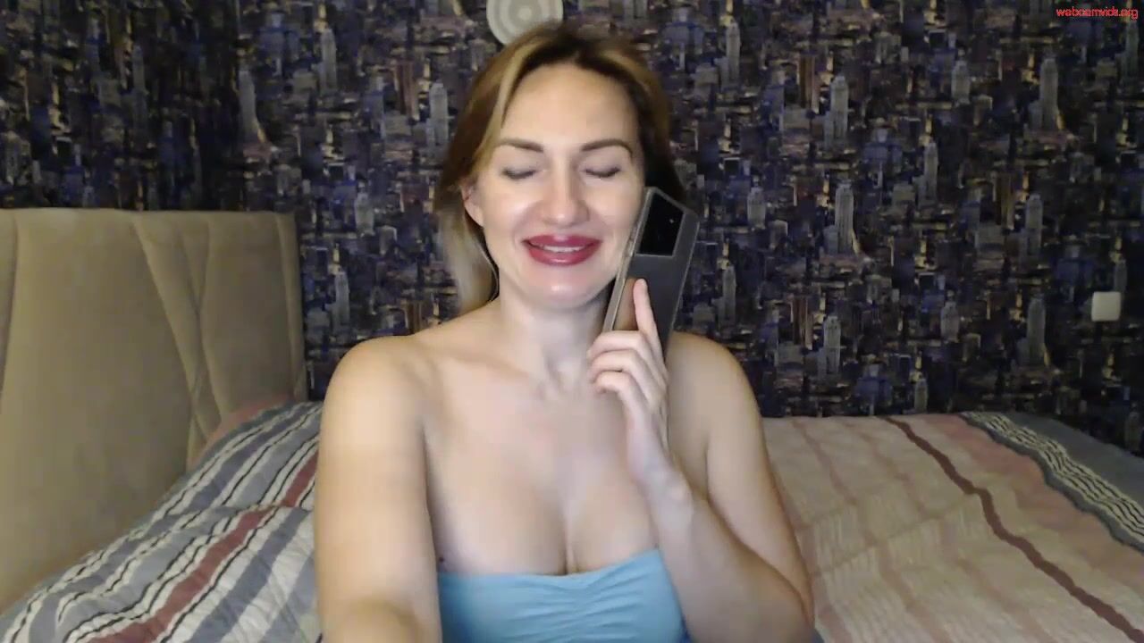 mallinia - Private  Video pleasure deep brownhair