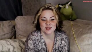queensessy - Private  Video nonnude spit naturalboobs